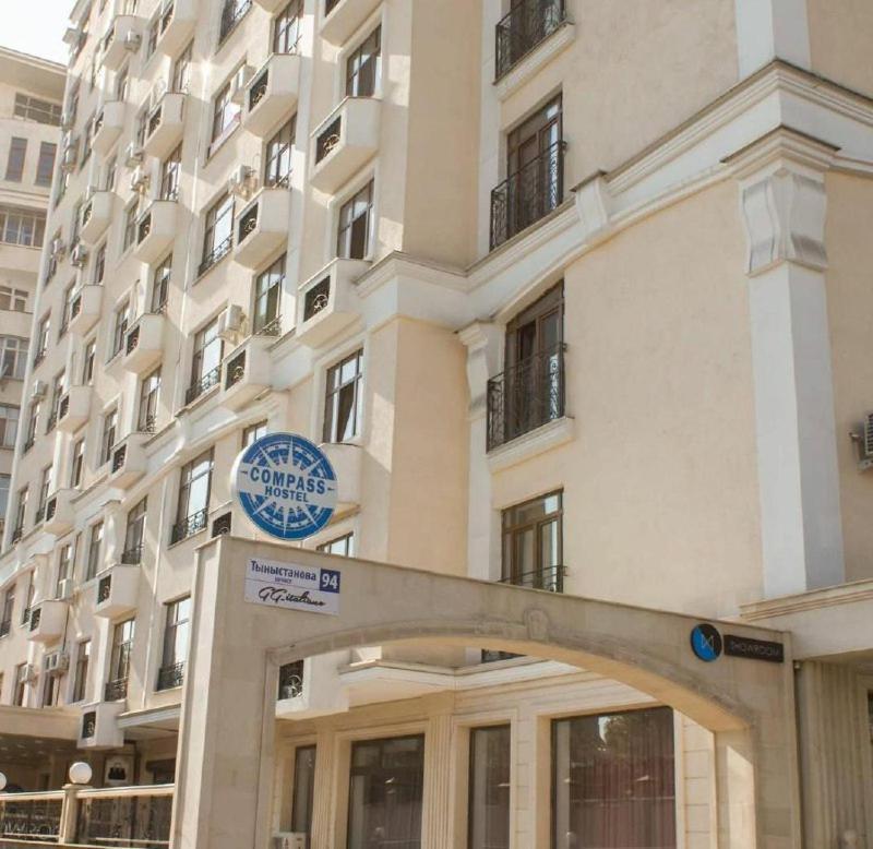 Compass Hostel Biszkek Zewnętrze zdjęcie
