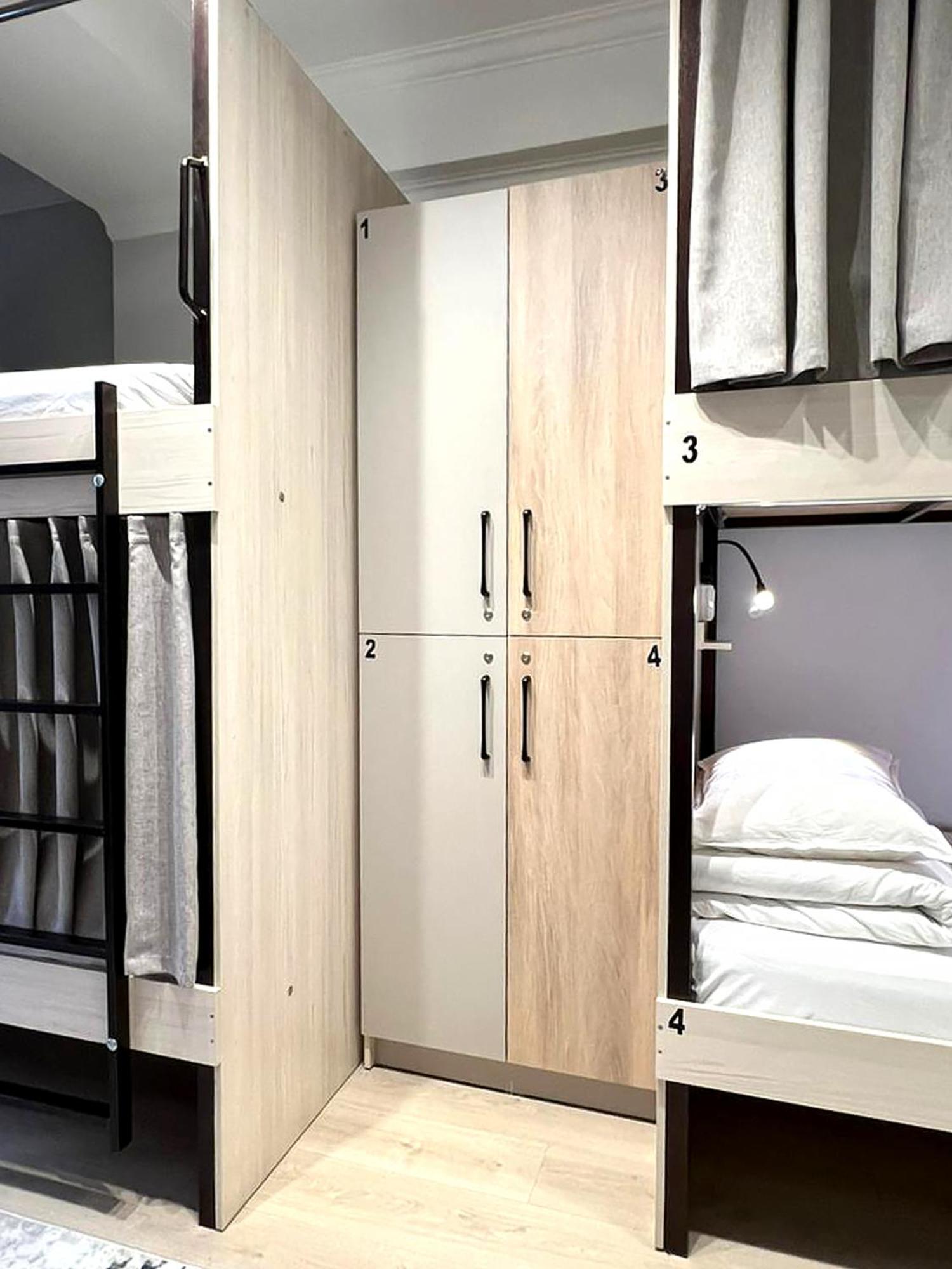 Compass Hostel Biszkek Zewnętrze zdjęcie