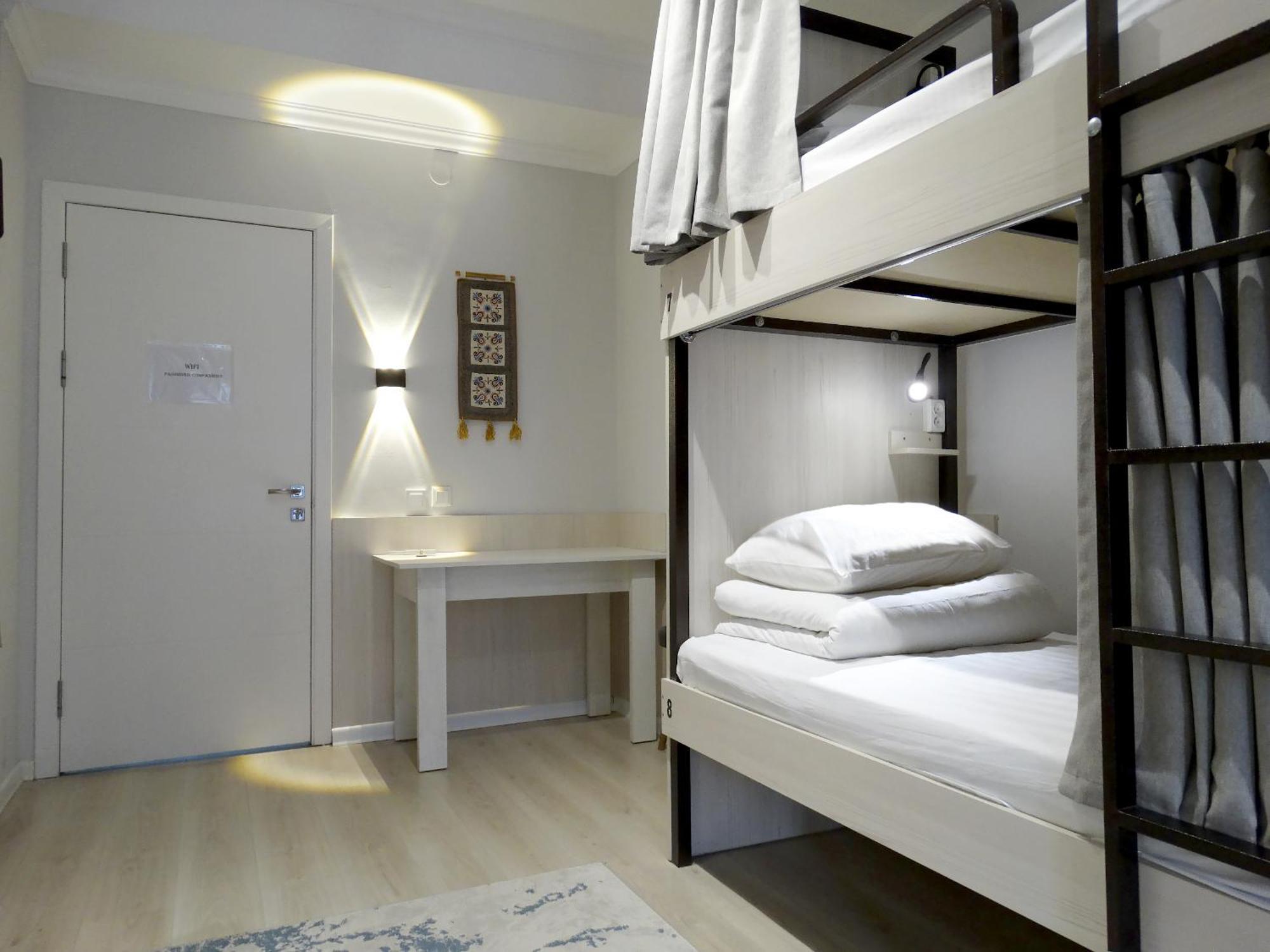 Compass Hostel Biszkek Zewnętrze zdjęcie