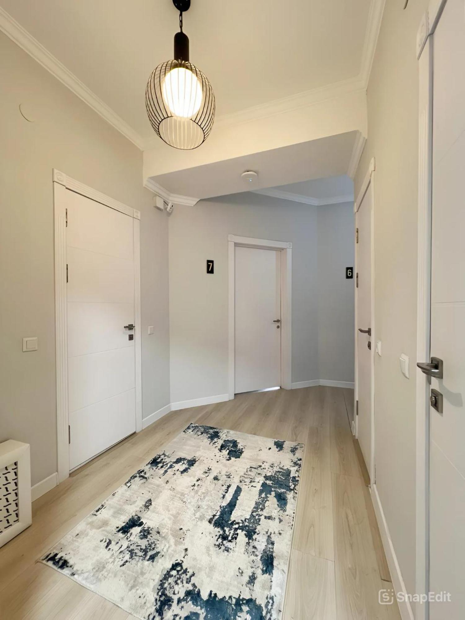 Compass Hostel Biszkek Zewnętrze zdjęcie