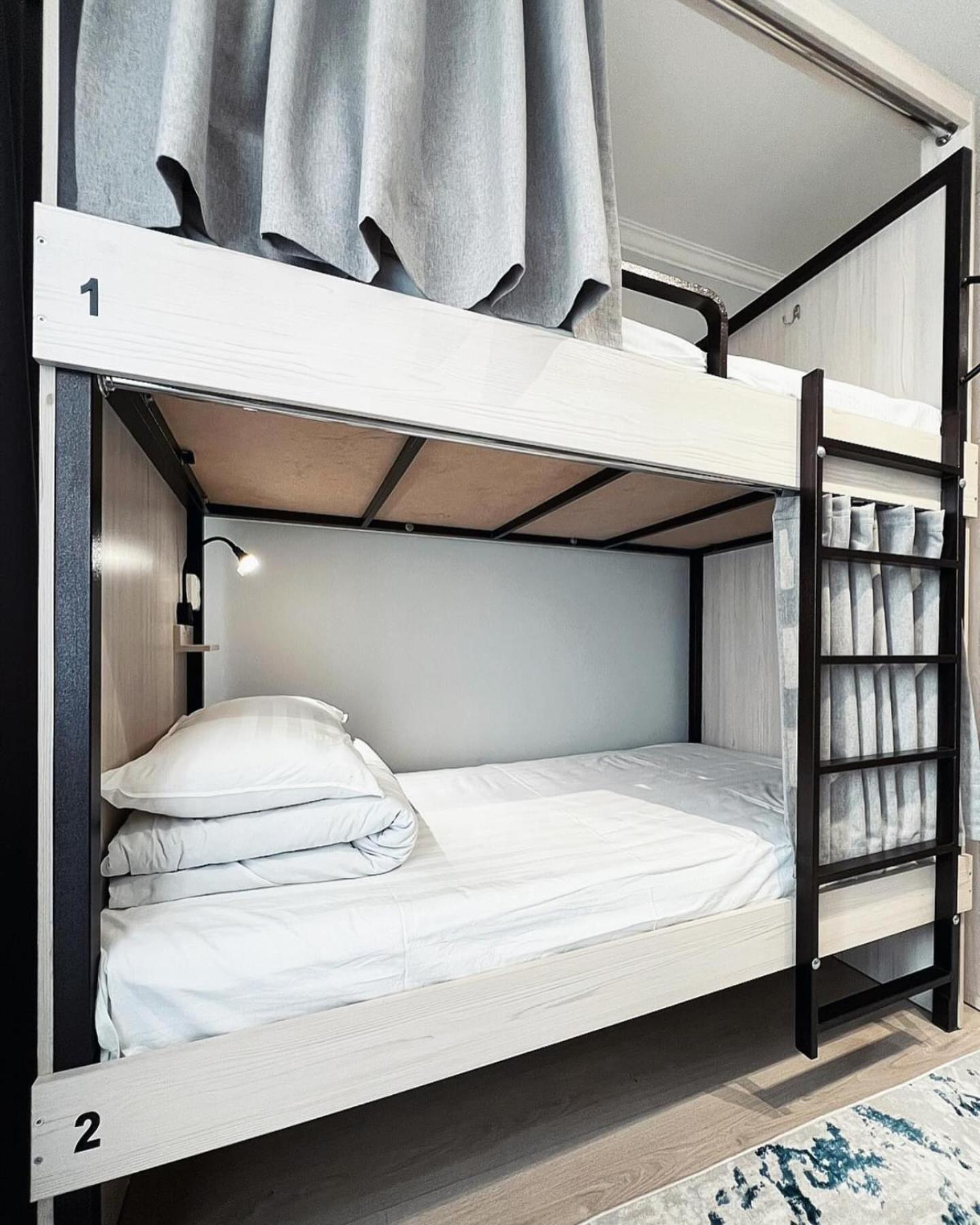 Compass Hostel Biszkek Zewnętrze zdjęcie